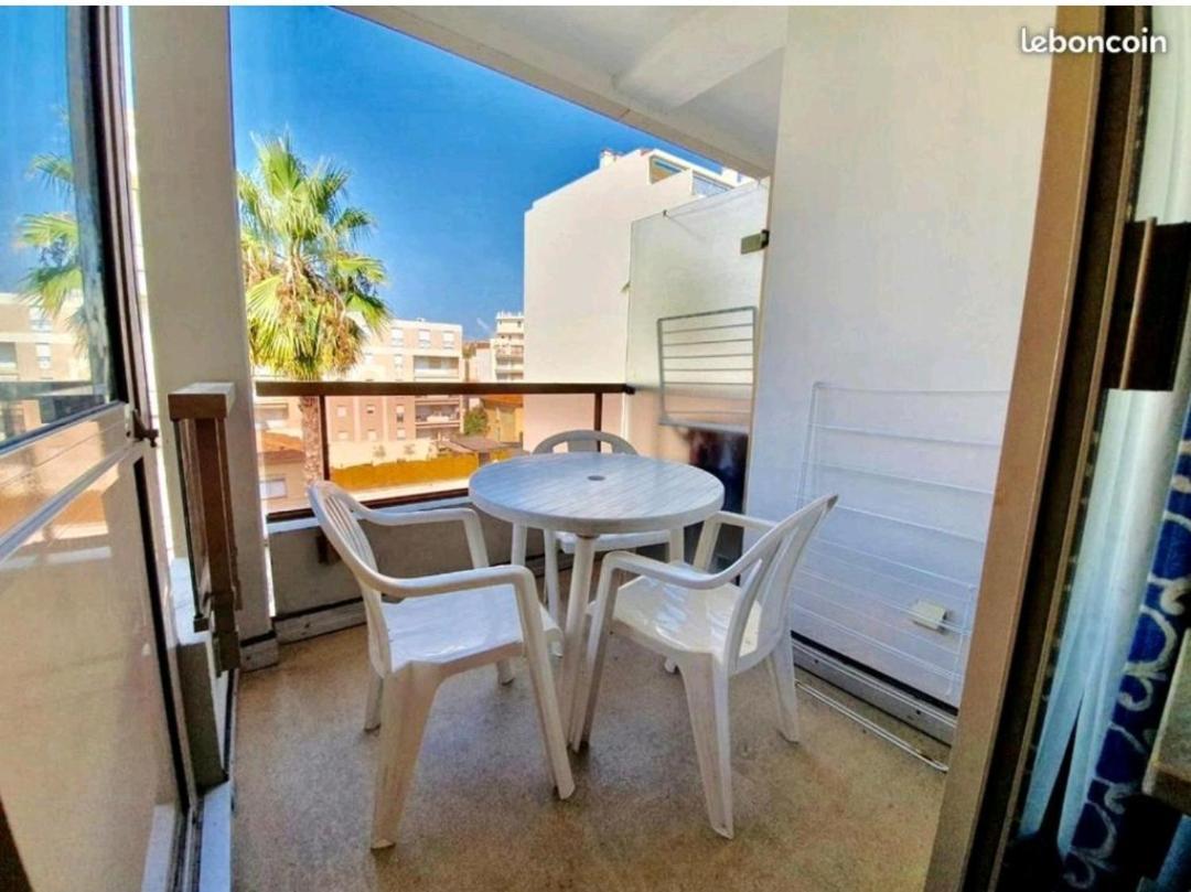 Centre Juan Les Pins Apartment Luaran gambar